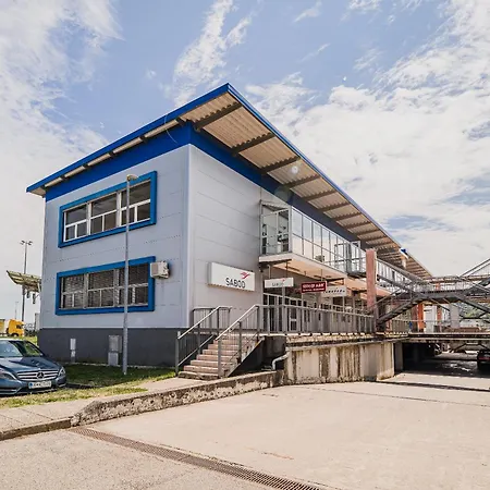 Comfort Obrezje By Highway, Free Covered Parking מוטל Jesenice na Dolenjskem