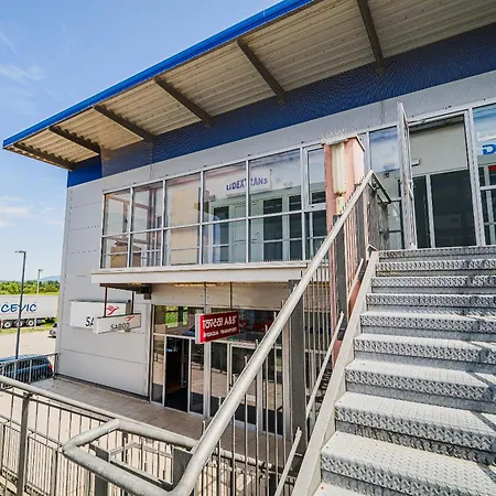 Comfort Obrezje By Highway, Free Covered Parking Motel *