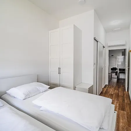 Motel Comfort Obrezje By Highway, Free Covered Parking *