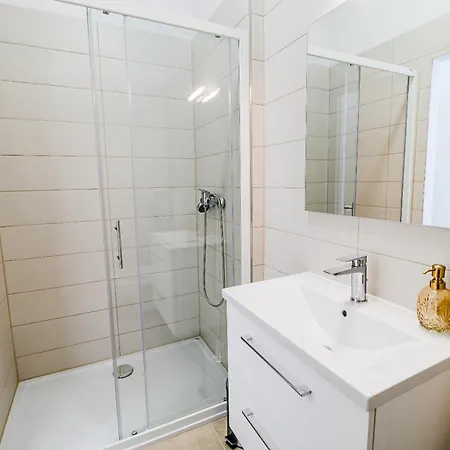 Motel Comfort Obrezje By Highway, Free Covered Parking