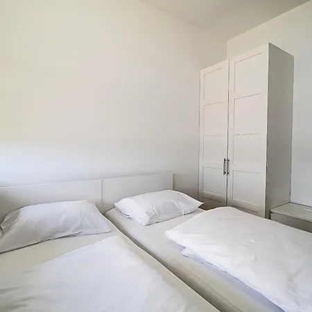 Motel Comfort Obrezje By Highway, Free Covered Parking *