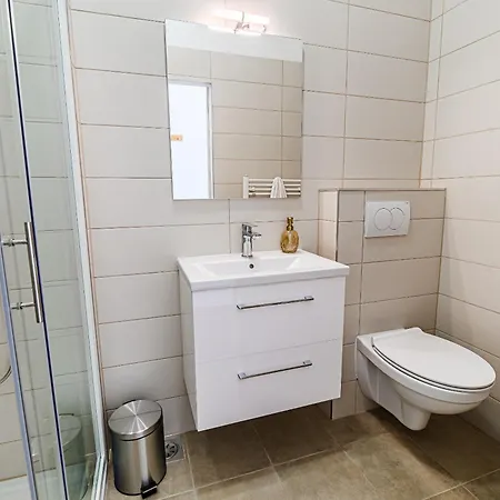 Comfort Obrezje By Highway, Free Covered Parking מוטל