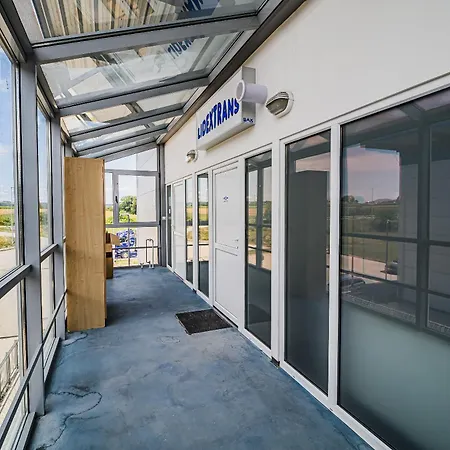 Comfort Obrezje By Highway, Free Covered Parking Jesenice na Dolenjskem