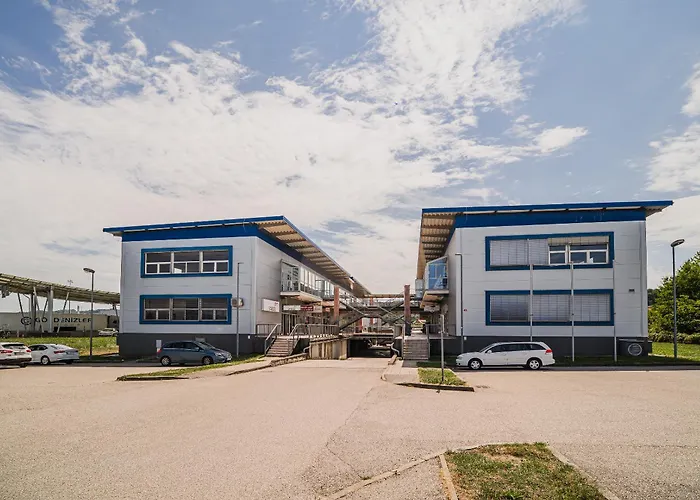 Comfort Obrezje By Highway, Free Covered Parking Jesenice na Dolenjskem