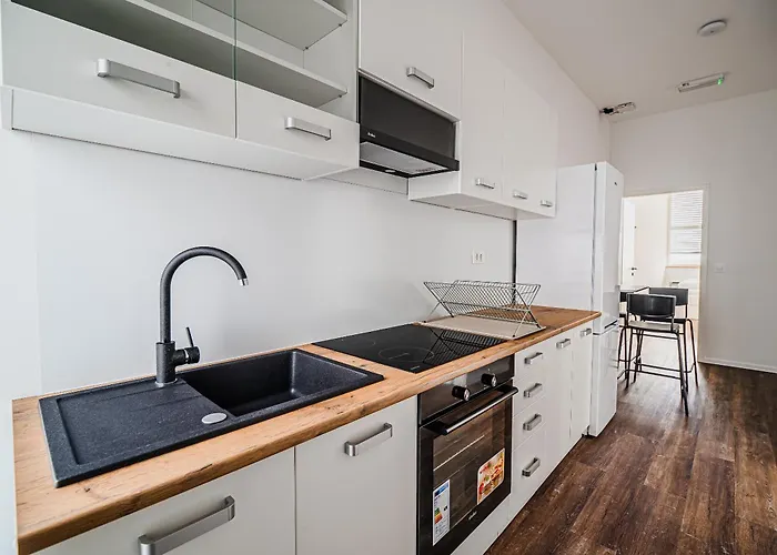 Motel Comfort Obrezje By Highway, Free Covered Parking *